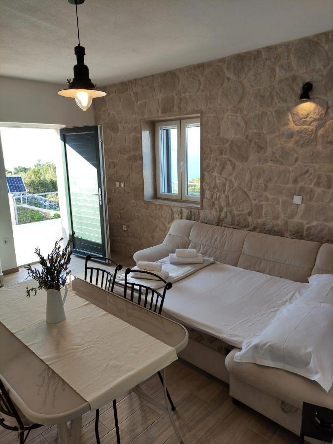 Secluded Holiday Home Heritage Postira Luaran gambar