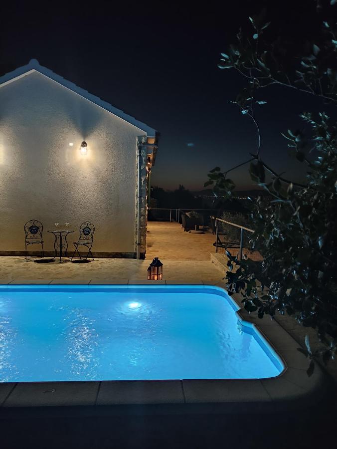 Secluded Holiday Home Heritage Postira Luaran gambar